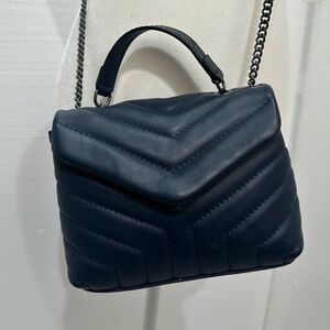 100% Leather Navy Quilted Handbag